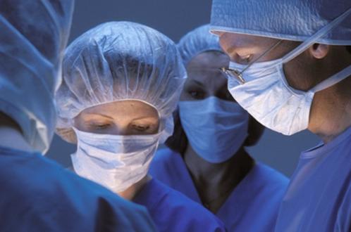 加拿大医生职业受热捧 华裔想获“铁饭碗”不易