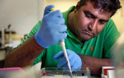 在自己家做实验：生物黑客试水基因编辑技术