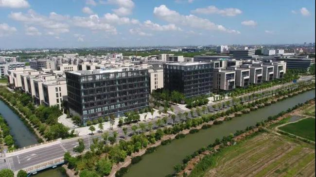 【快讯】张文宏说：“如果要转化，请到张江来”，张江细胞产业园将扩容至16万平方米，国内企业融资总额超50亿元