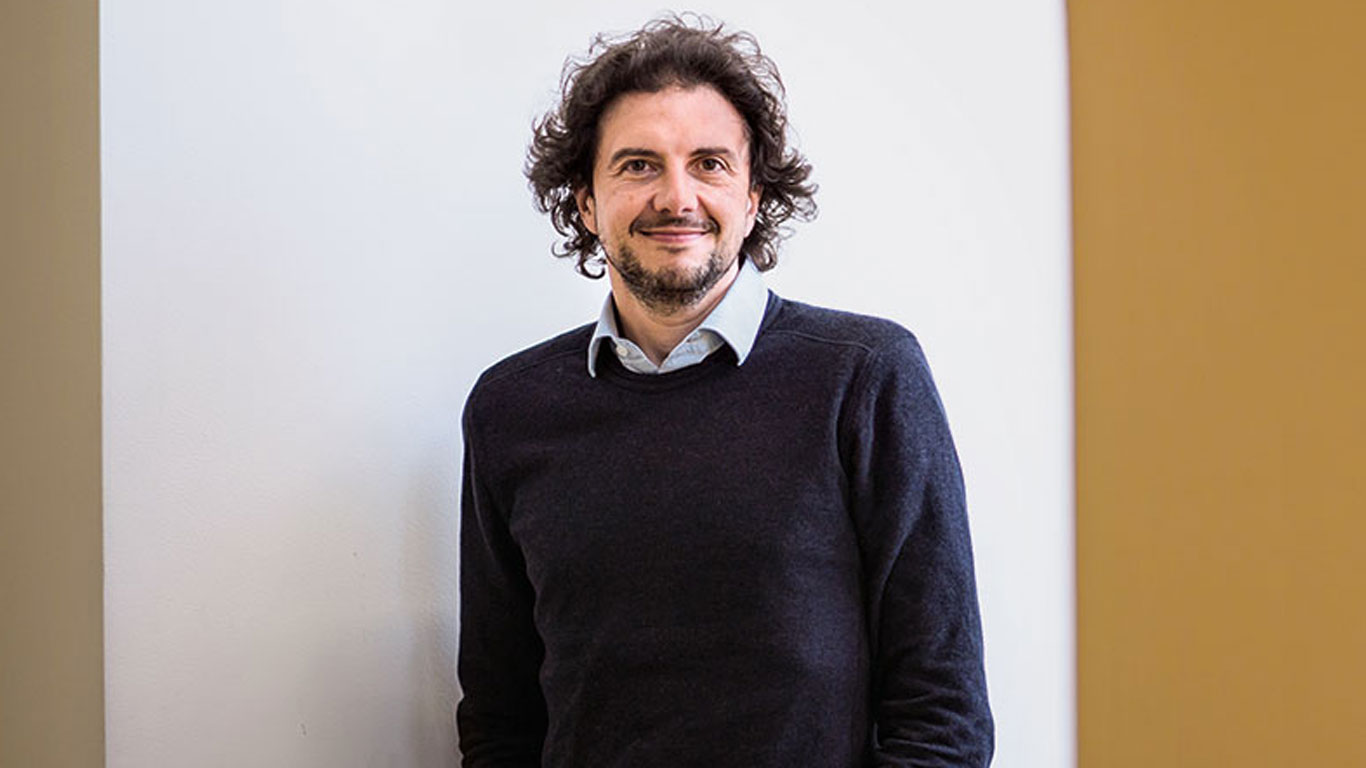 【快讯】年少成名的明星科学家David Sabatini深陷性骚扰丑闻，纽约大学却不顾教职工和学生的反对坚持聘用