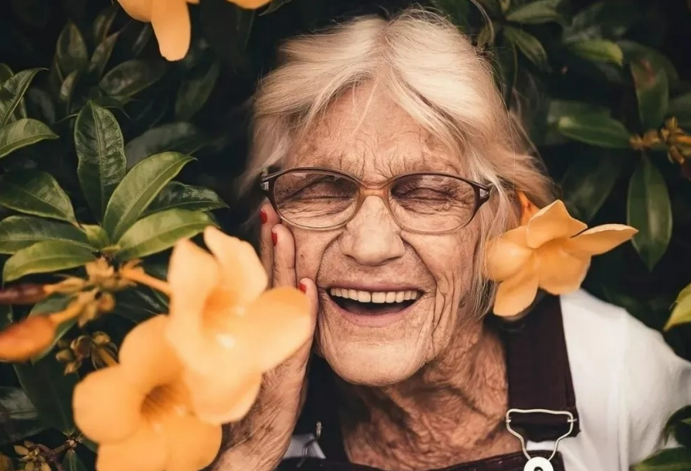 【Nature子刊】加州大学伯克利分校：年龄和遗传学，谁决定我们如何衰老？