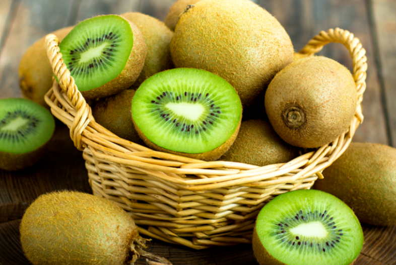 猕猴桃汁或可预防和抑制肺癌！冈山大学研究揭示其抗肿瘤机制